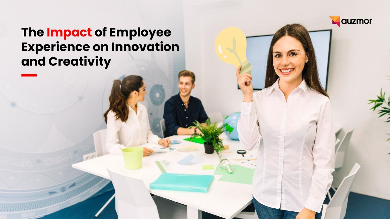 Smiling woman holding a lightbulb card while a team meets behind her, with the title The Impact of Employee Experience on Innovation and Creativity